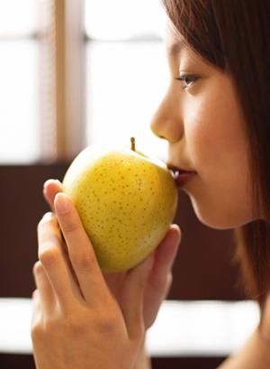 【2025年最新版】新宿で話題のハーブピーリング徹底解説！美肌を叶える最先端ケアの全て