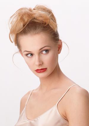 美容室で使用されるトリートメントで髪を蘇らせよう